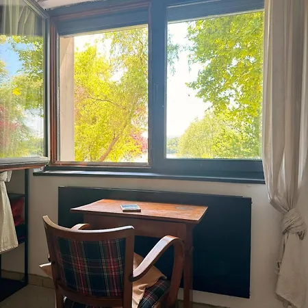 Ravehousedunapartdunakanyar Szob