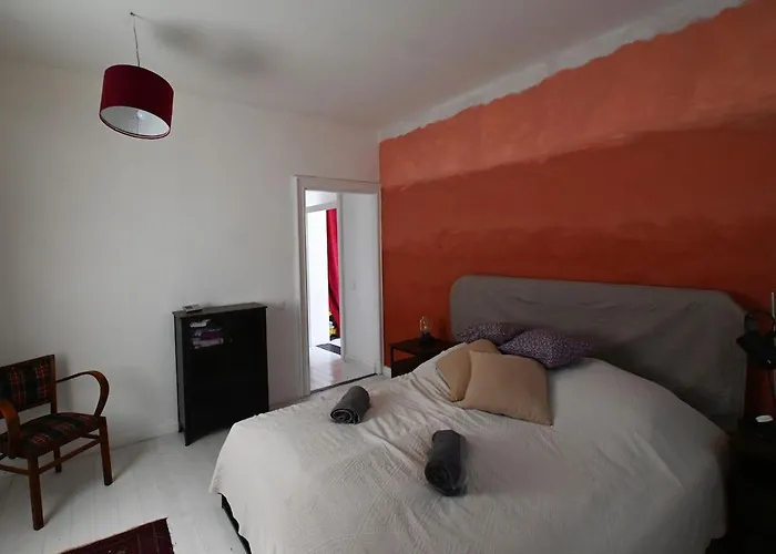 Ravehousedunapartdunakanyar Szob